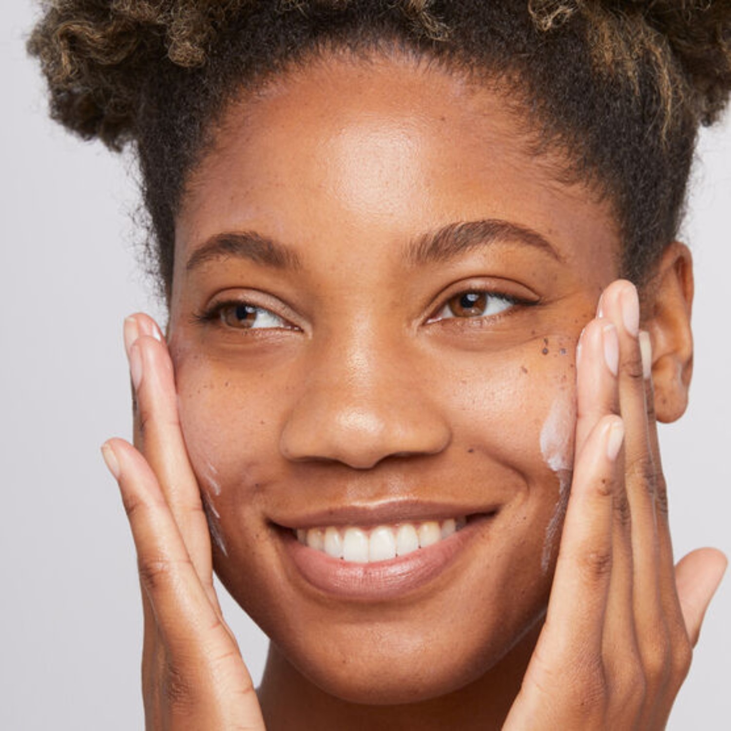 SKIN SMOOTHING CREAM (CREMA HIDRATANTE)
